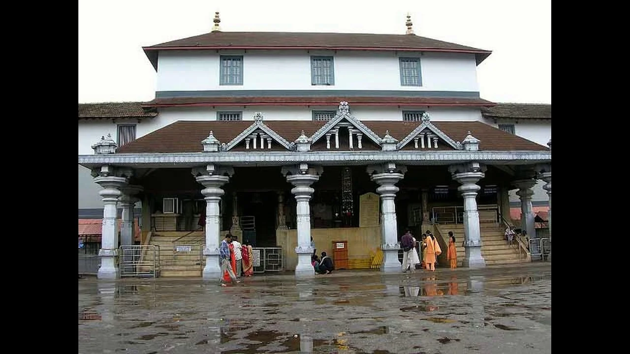 11 Nights 12 Days Kochi Alleppey Thekkady Munnar Tour